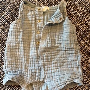 Angel dear boys shortie muslin romper 3-6 mo